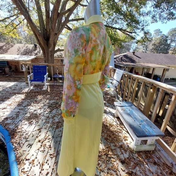 70s Handmade Maxi Dress Yellow Keyhole Back Floral Sheer Collared Top Size 3 - Picture 2 of 12